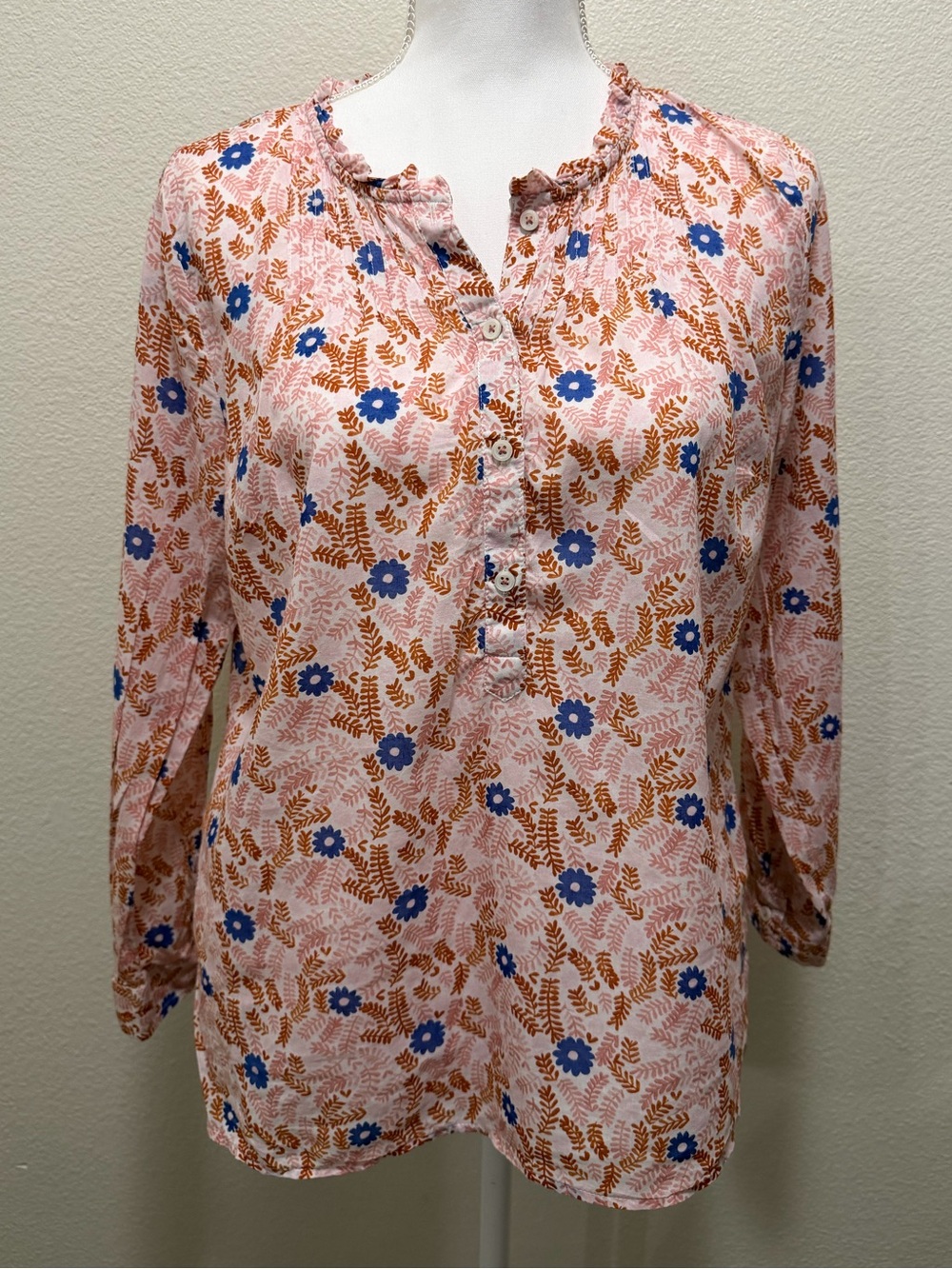 Talbot's petite blouse, white floral, long sleeve, Med petite